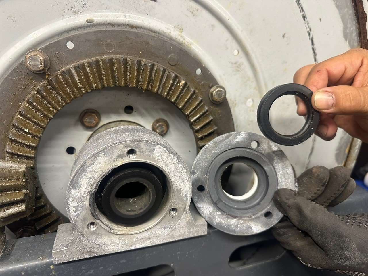 Article : Comment choisir la bonne matière pour vos pièces mécaniques en usinage CNC